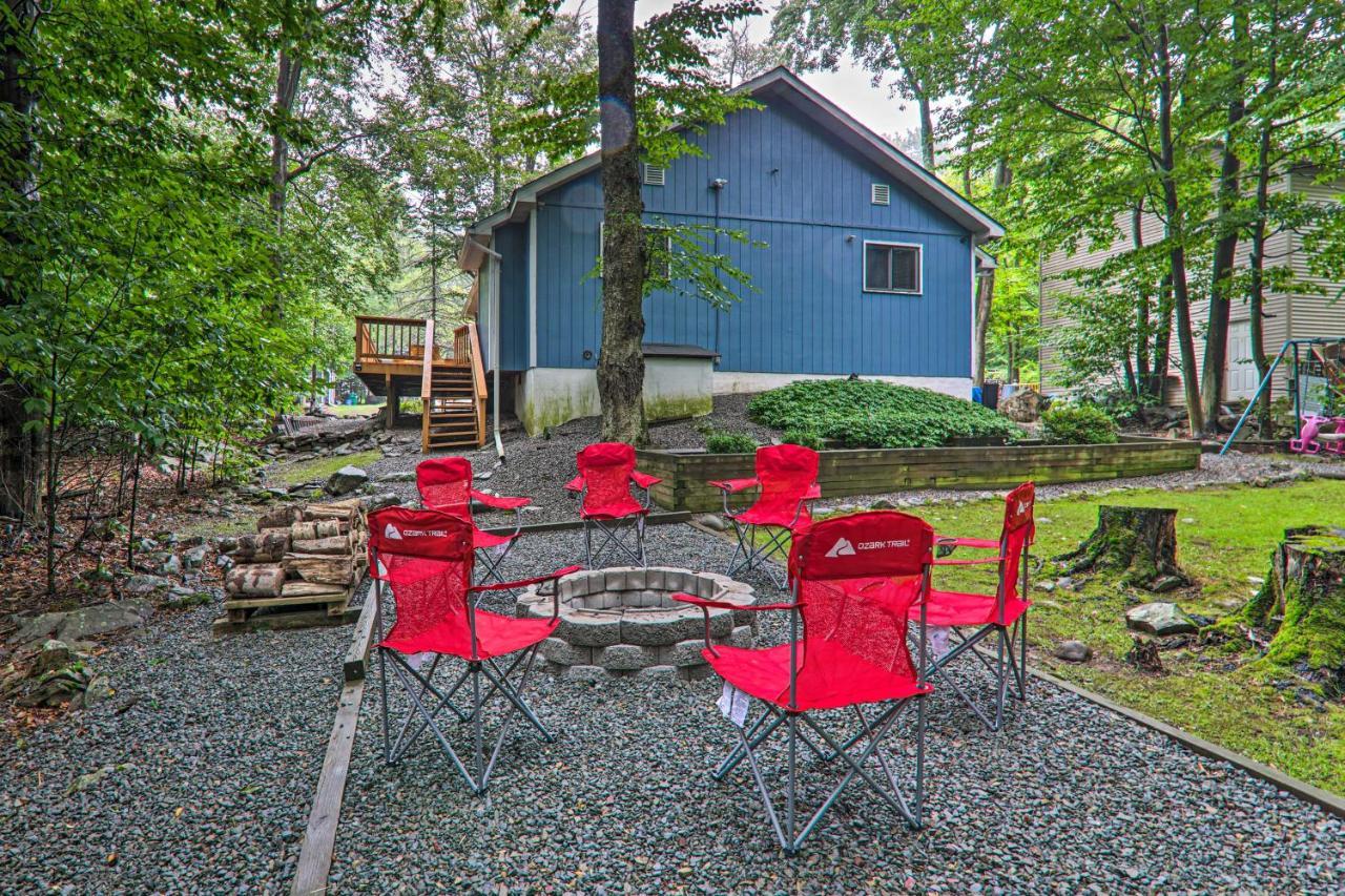 Cozy With Deck And Pool Access! *